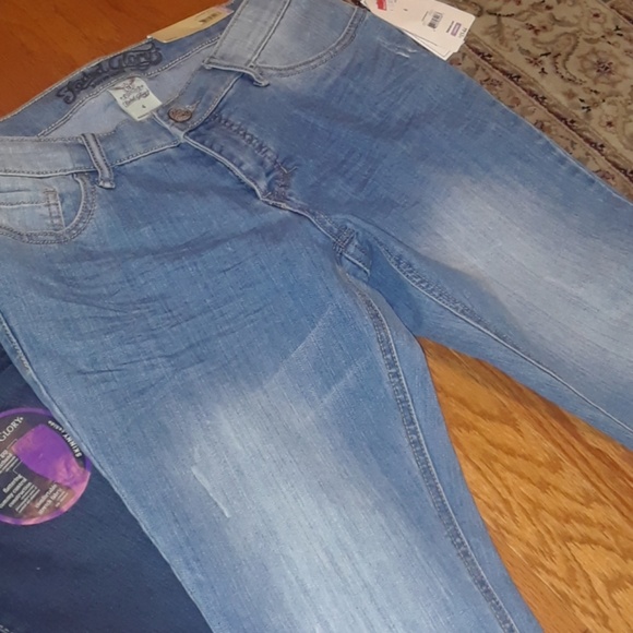 Jeans - Picture 3 of 7